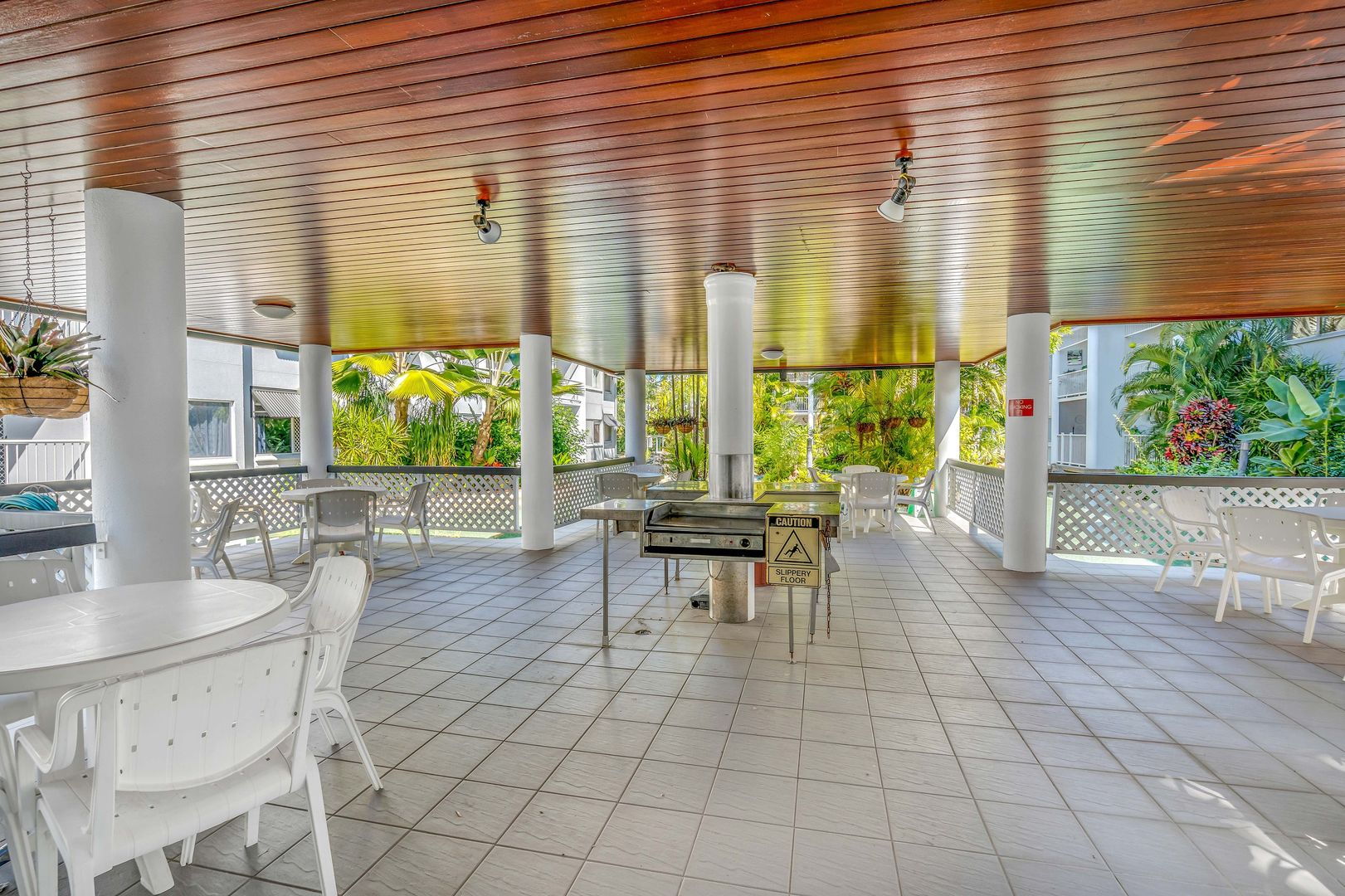 317/219-225 Mcleod Street, Cairns North QLD 4870, Image 2