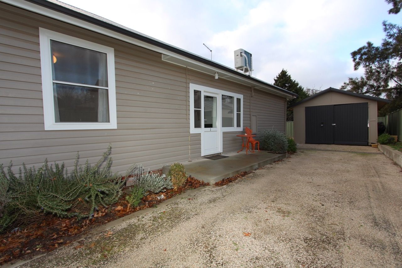 2 bedrooms Semi-Detached in 2/213 Brilliant Street BATHURST NSW, 2795
