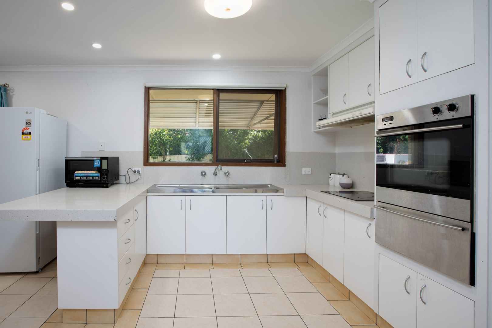 318 Tracy Street, Lavington NSW 2641, Image 2