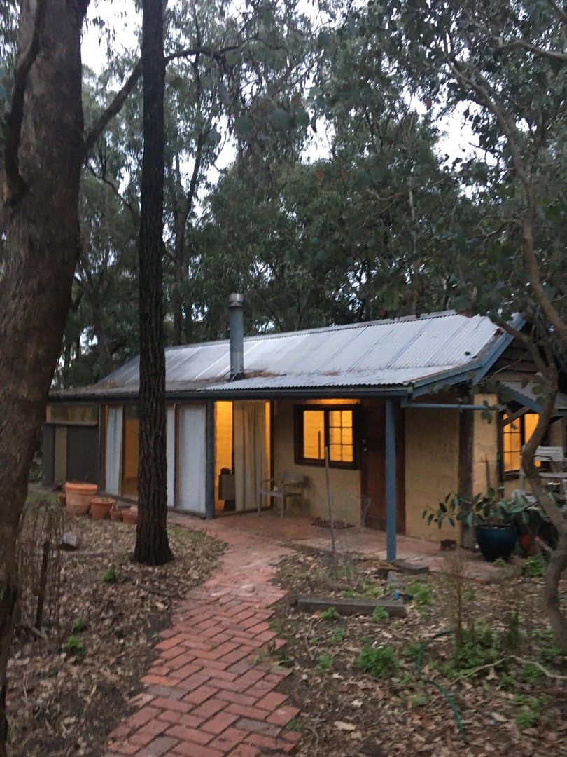 1 bedrooms Studio in 63 Skyline Road BEND OF ISLANDS VIC, 3097
