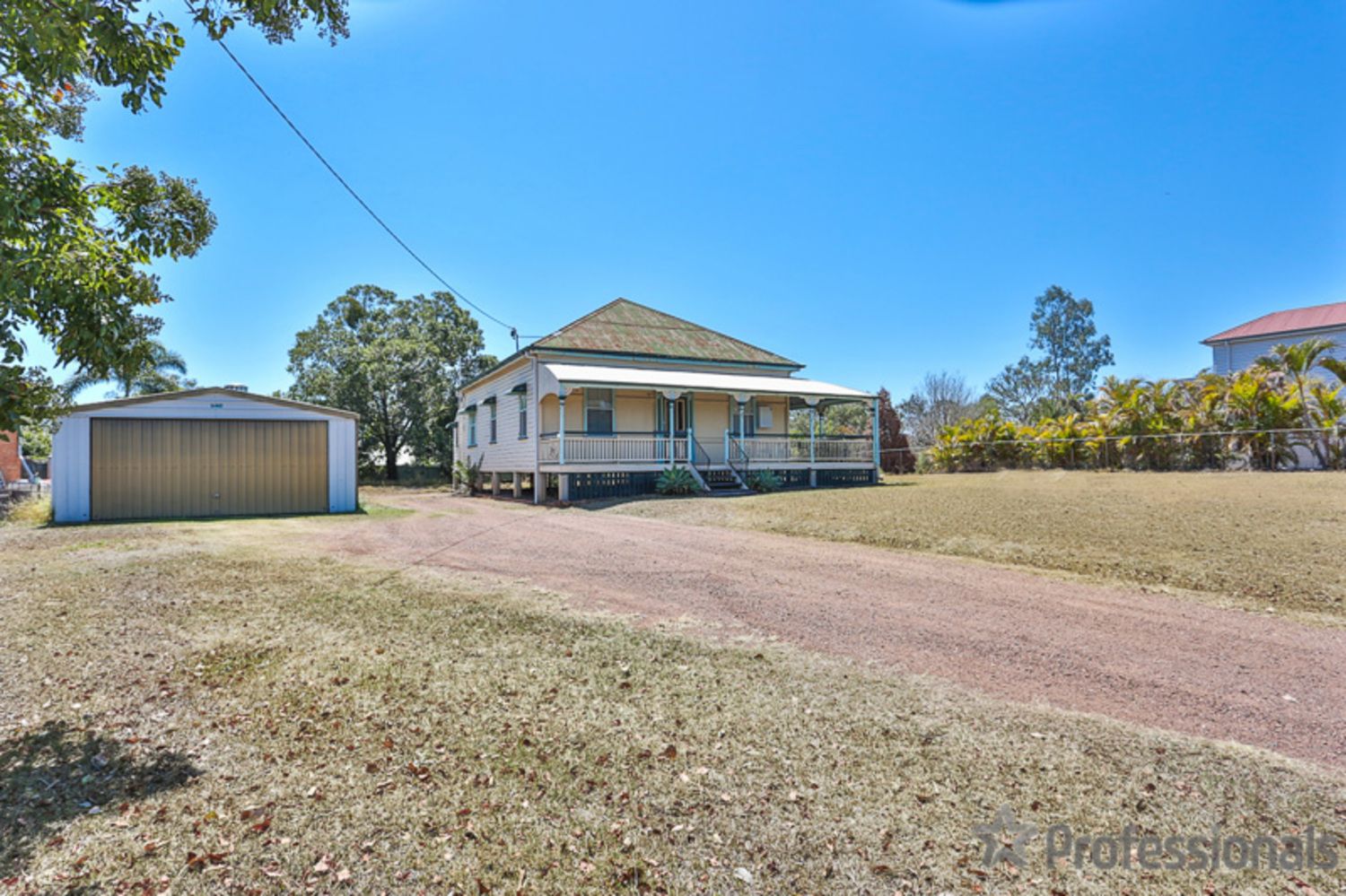 8 Brisbane Road, Redbank QLD 4301 Domain