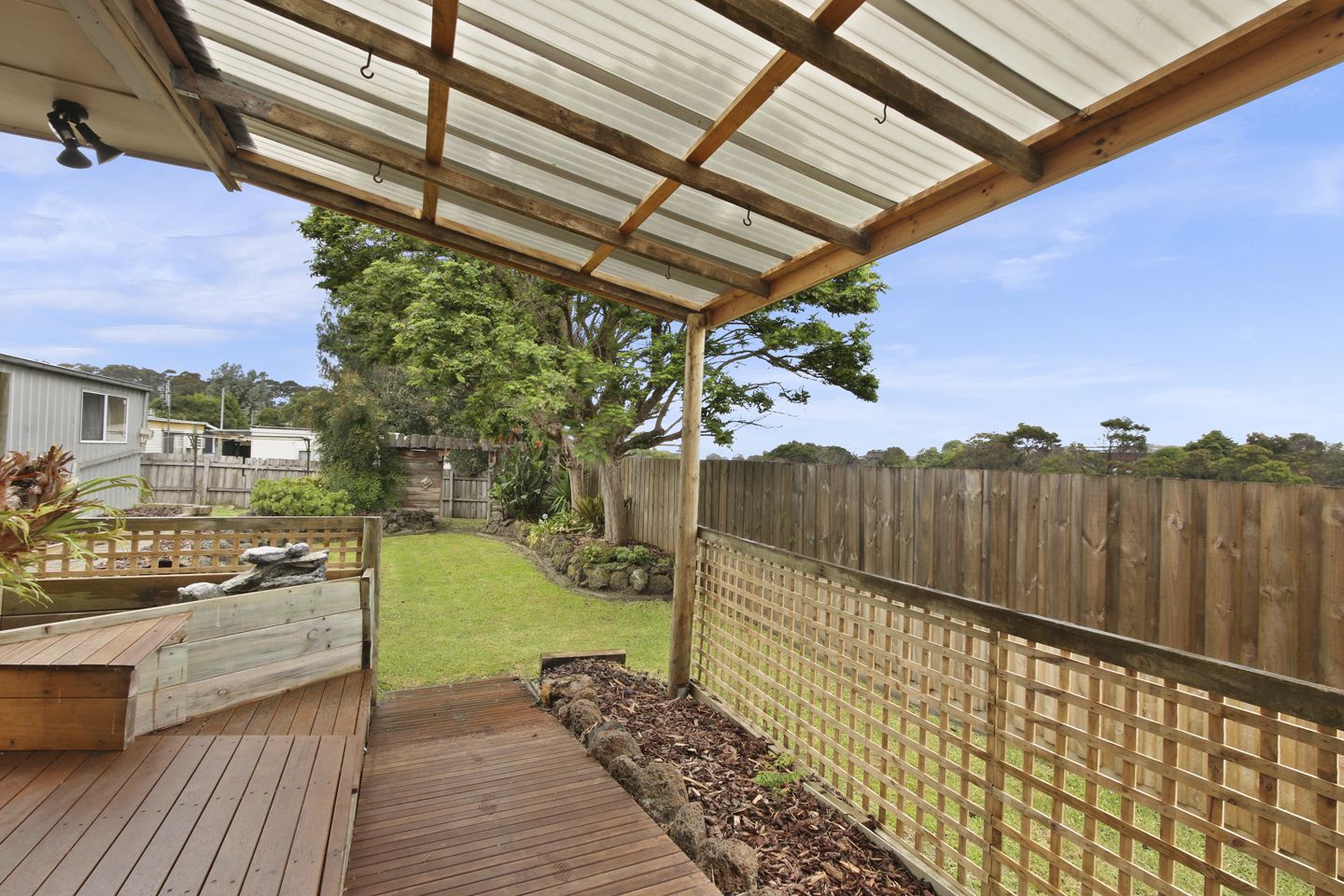 29 Mist St, Lakes Entrance VIC 3909, Image 2