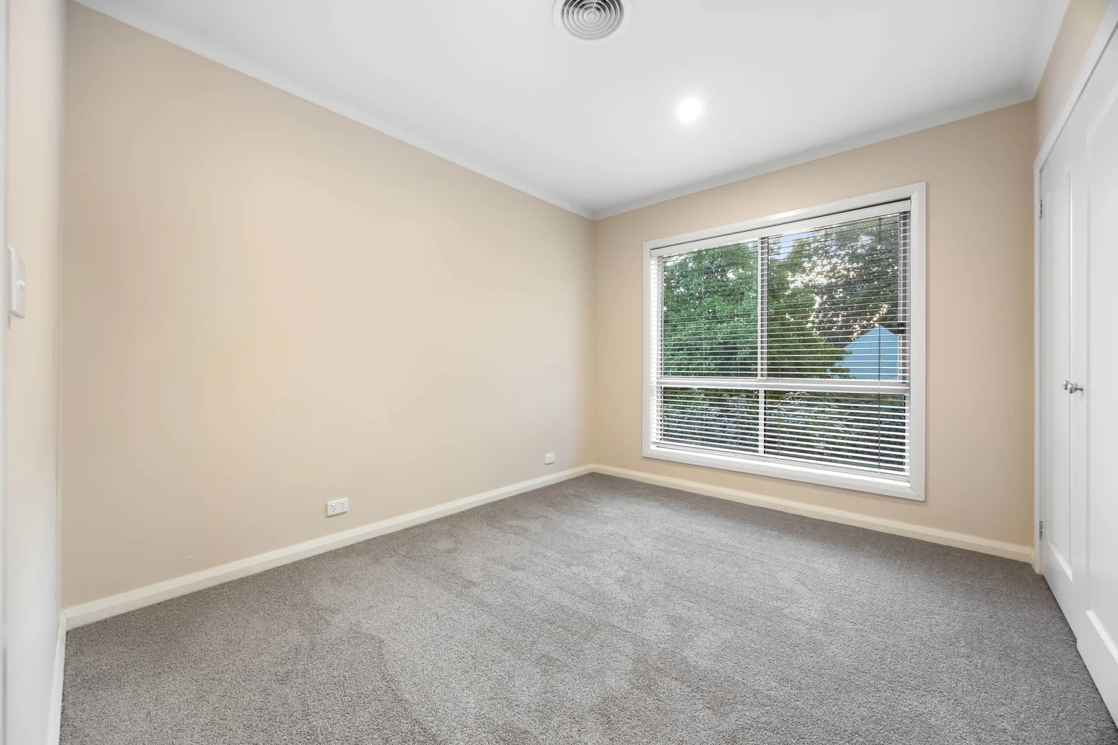 Additional image 23 of 7 St Glens Way, Lake Gardens VIC 3355