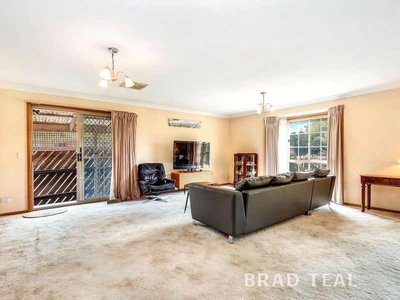 1/37 Roland Avenue, Strathmore VIC 3041, Image 1