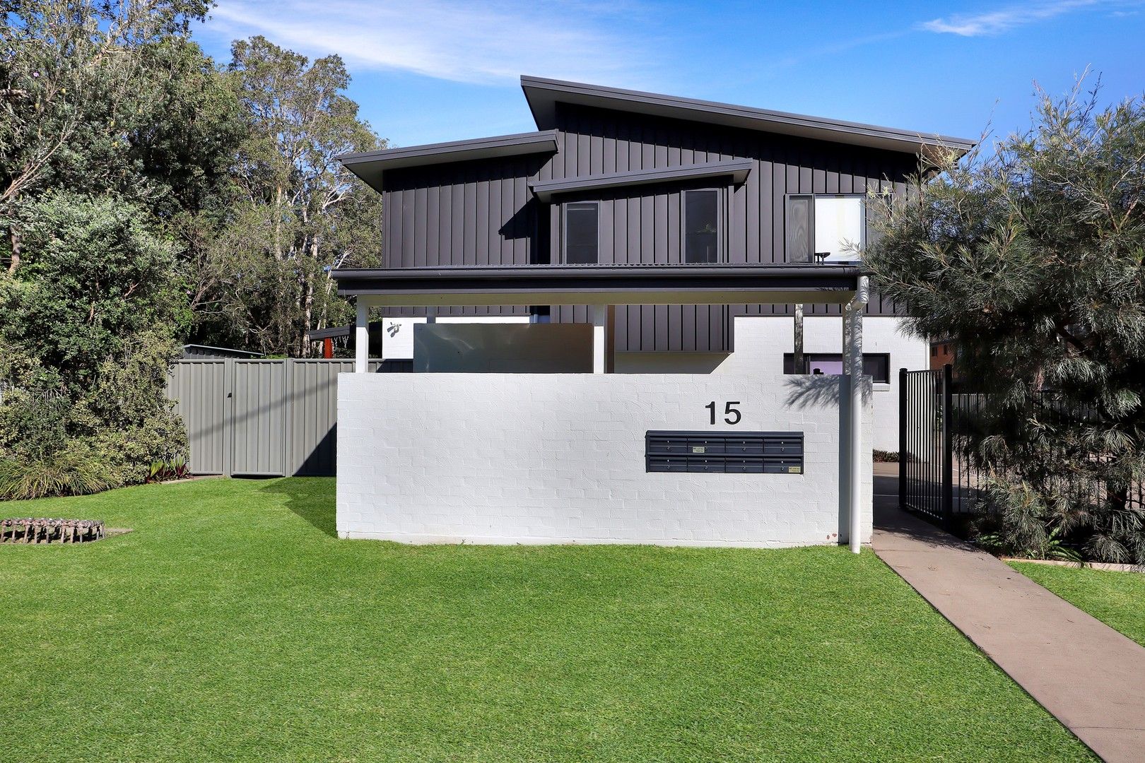 3 bedrooms Townhouse in 2/15 Boultwood Street COFFS HARBOUR NSW, 2450