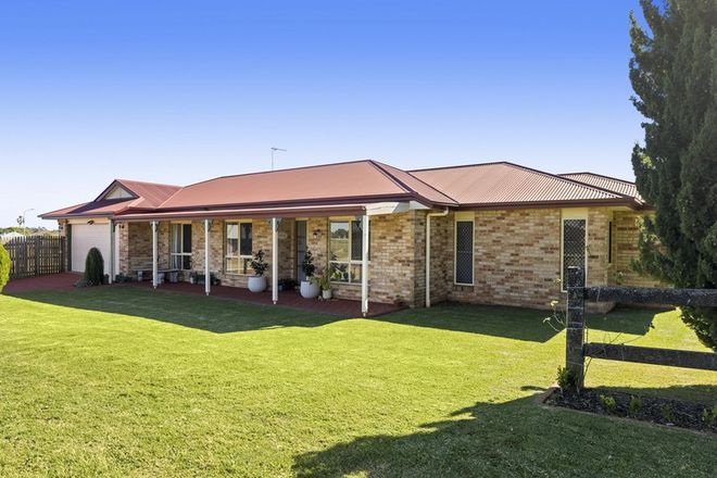 Picture of 37 Hinchliffe Drive, KEARNEYS SPRING QLD 4350