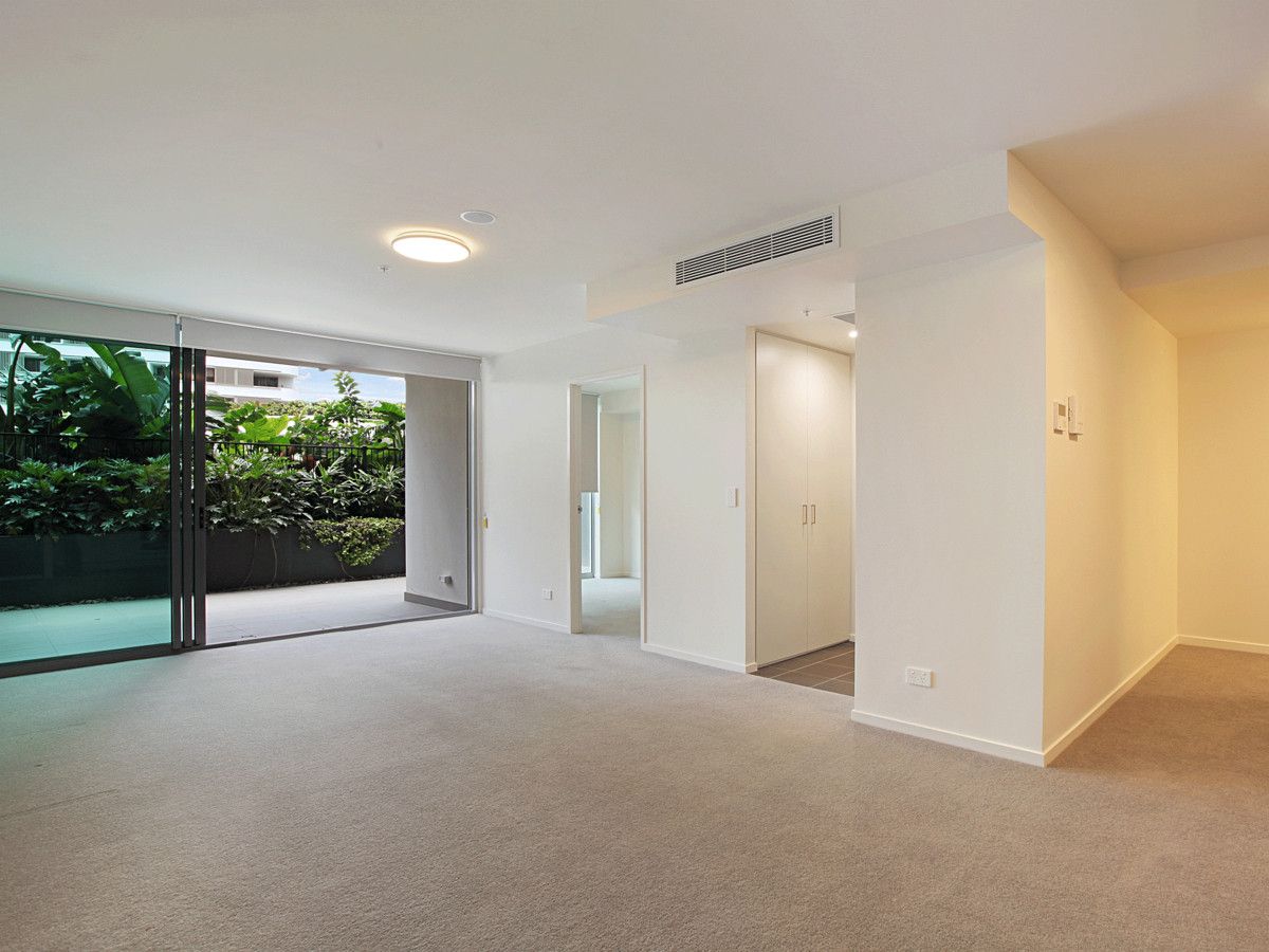 412/30 Festival Place, Newstead QLD 4006, Image 2