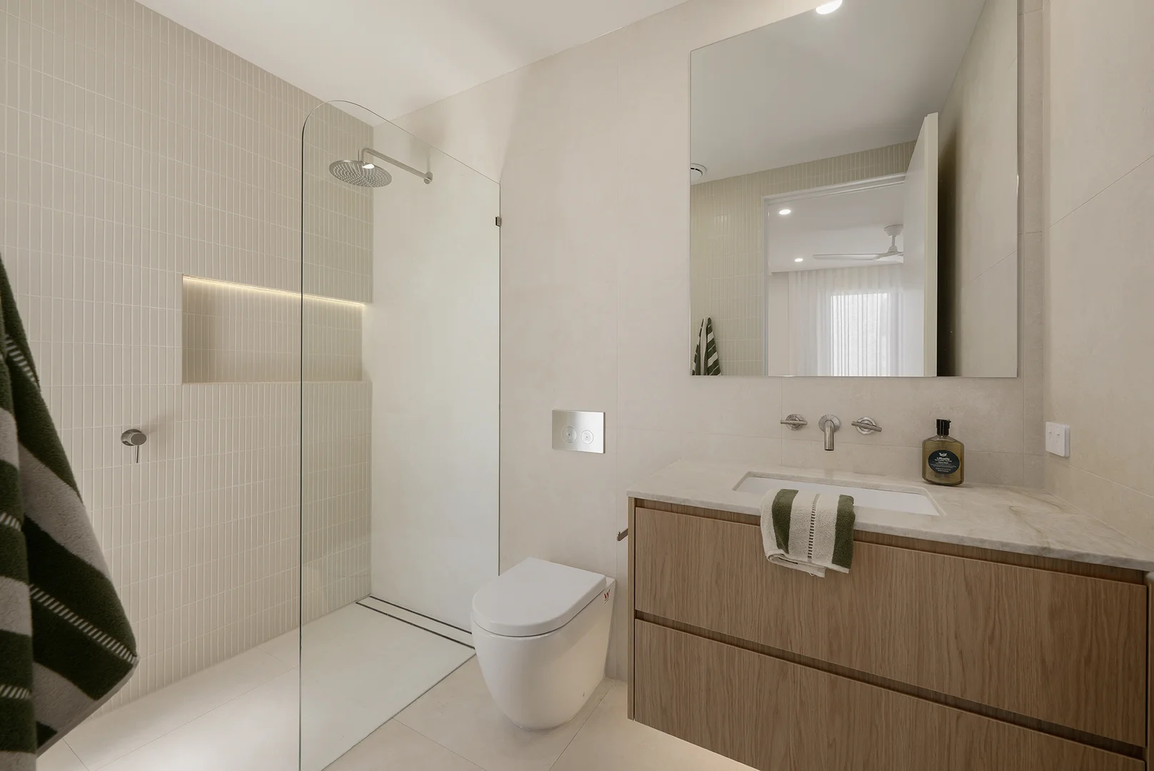 Additional image 19 of 47 Vatakoula Parade, Mermaid Waters QLD 4218