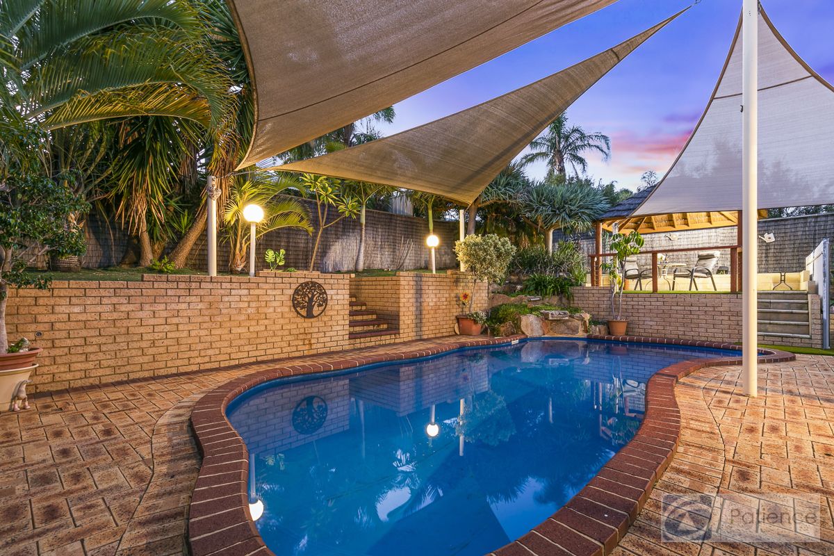 5 bedrooms House in 6 Quinault Loop JOONDALUP WA, 6027
