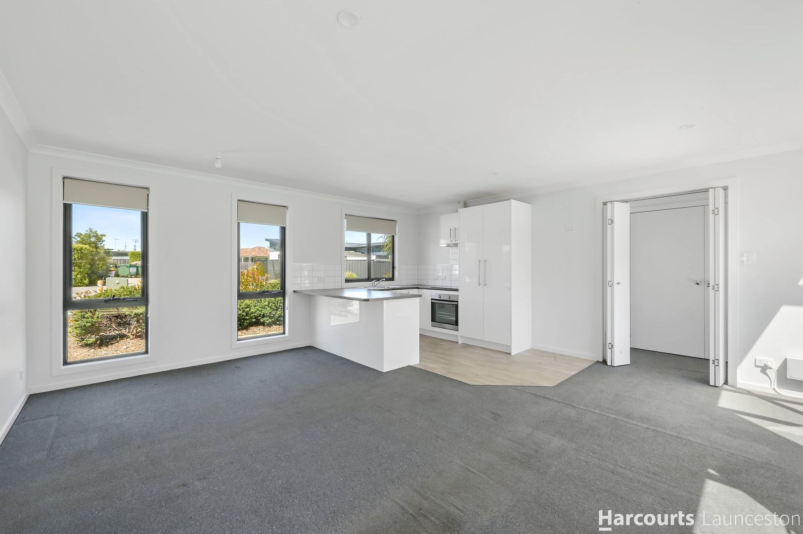 9/16 Barton Street, Mowbray TAS 7248, Image 1