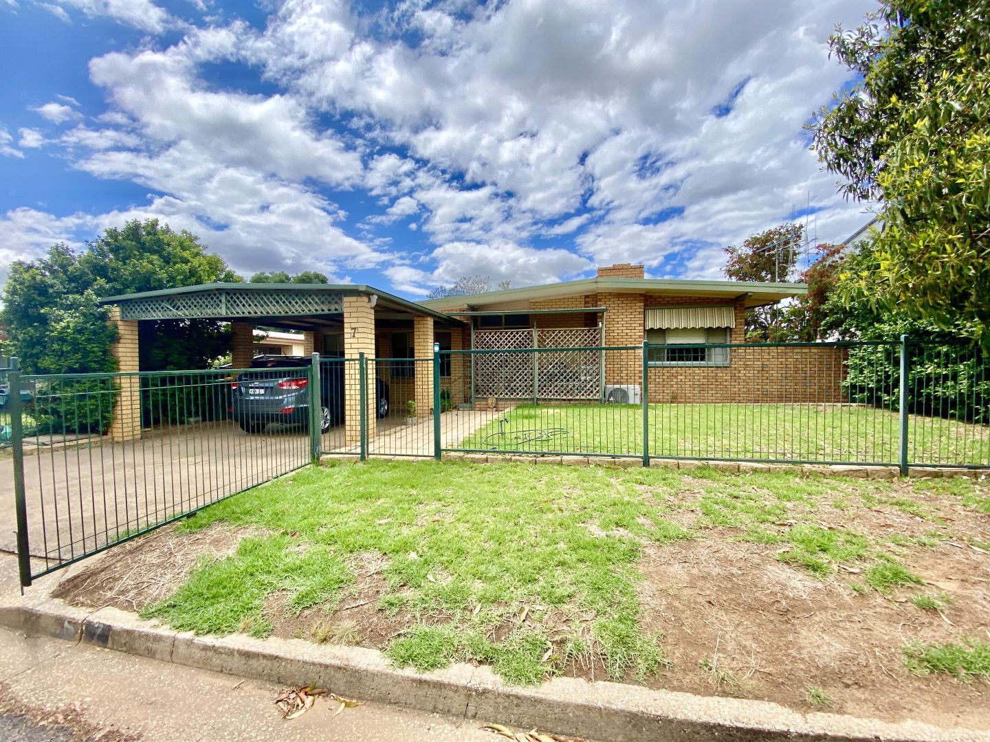 7 Gale Street, Forbes NSW 2871, Image 1