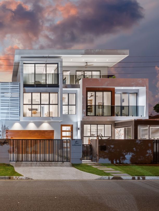 4 bedrooms Duplex in 2/19 Azalea Avenue RUNAWAY BAY QLD, 4216