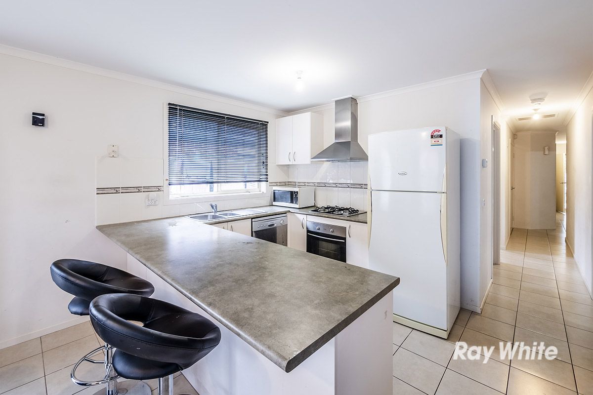 2/107-109 Breens Road, Cranbourne West VIC 3977, Image 1