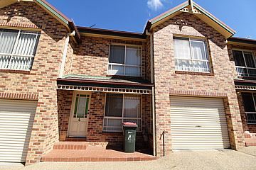 4 185 Yambil Street Griffith Nsw 2680 Apartment For Rent 350 Domain