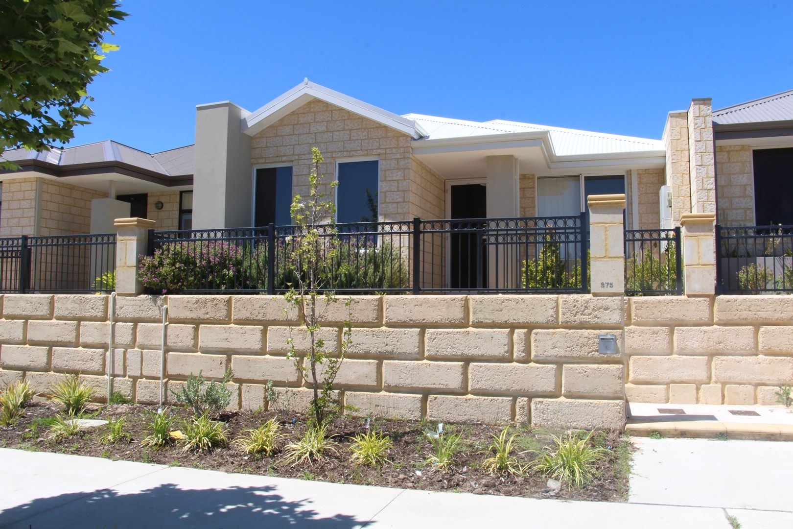 3 bedrooms House in 275 Millhouse Road AVELEY WA, 6069