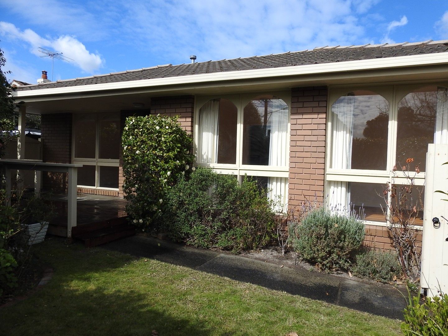 2 bedrooms Apartment / Unit / Flat in 1/22 Weybridge Street SURREY HILLS VIC, 3127