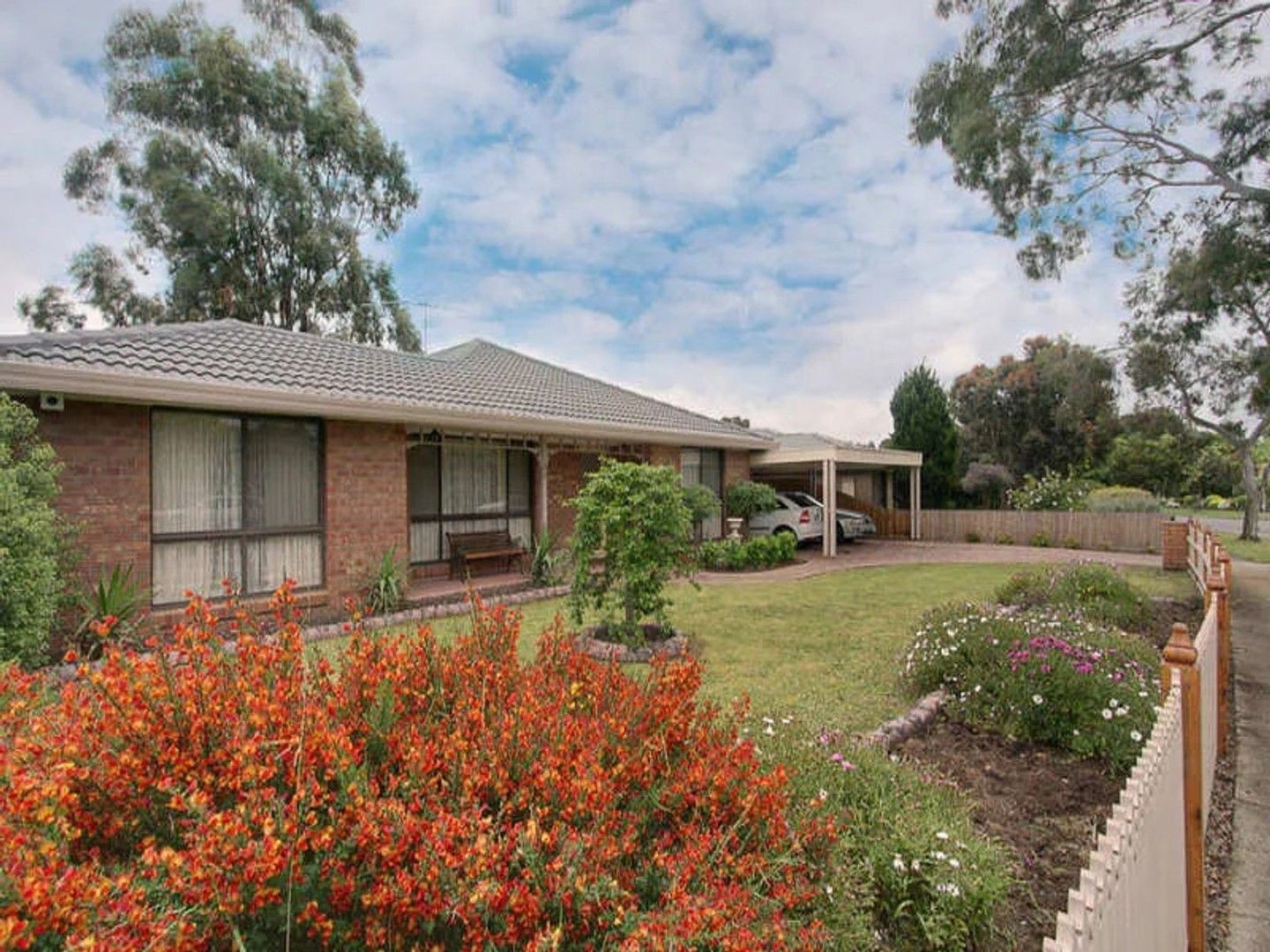 3 bedrooms House in 48 Cheviot Avenue BERWICK VIC, 3806