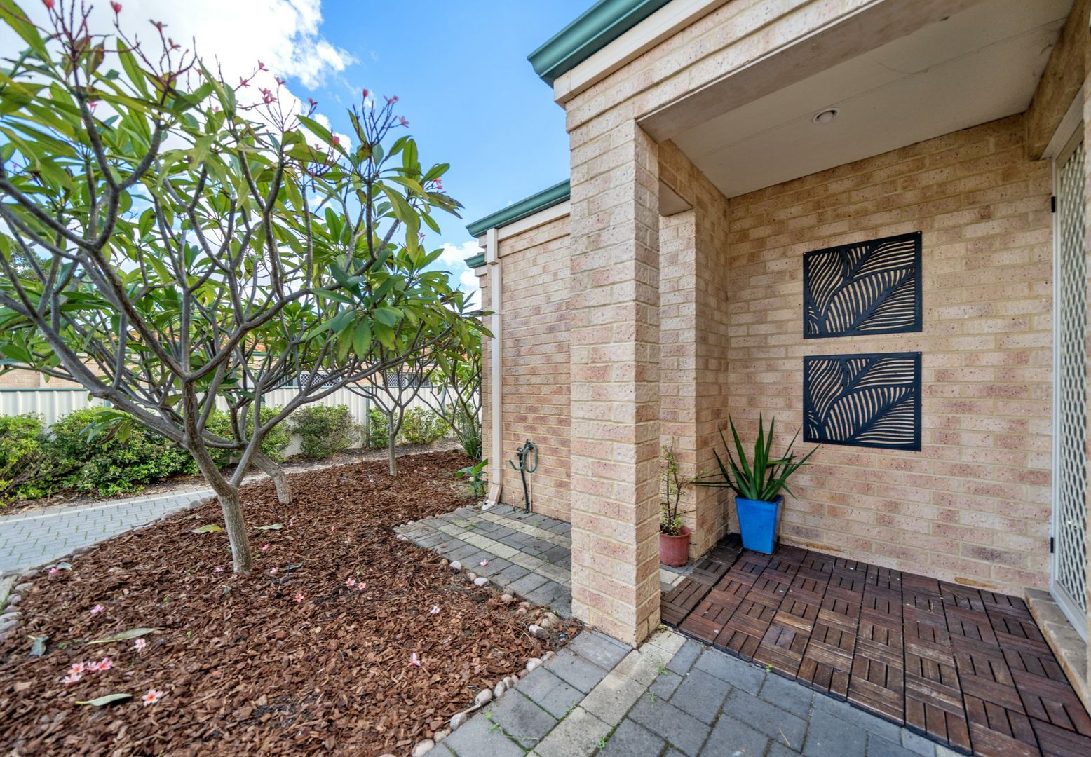 6/4 Ayer Road, Queens Park WA 6107, Image 2