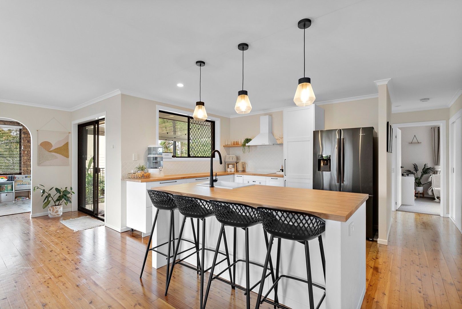 4 bedrooms House in 7 Cormorant Court BLI BLI QLD, 4560