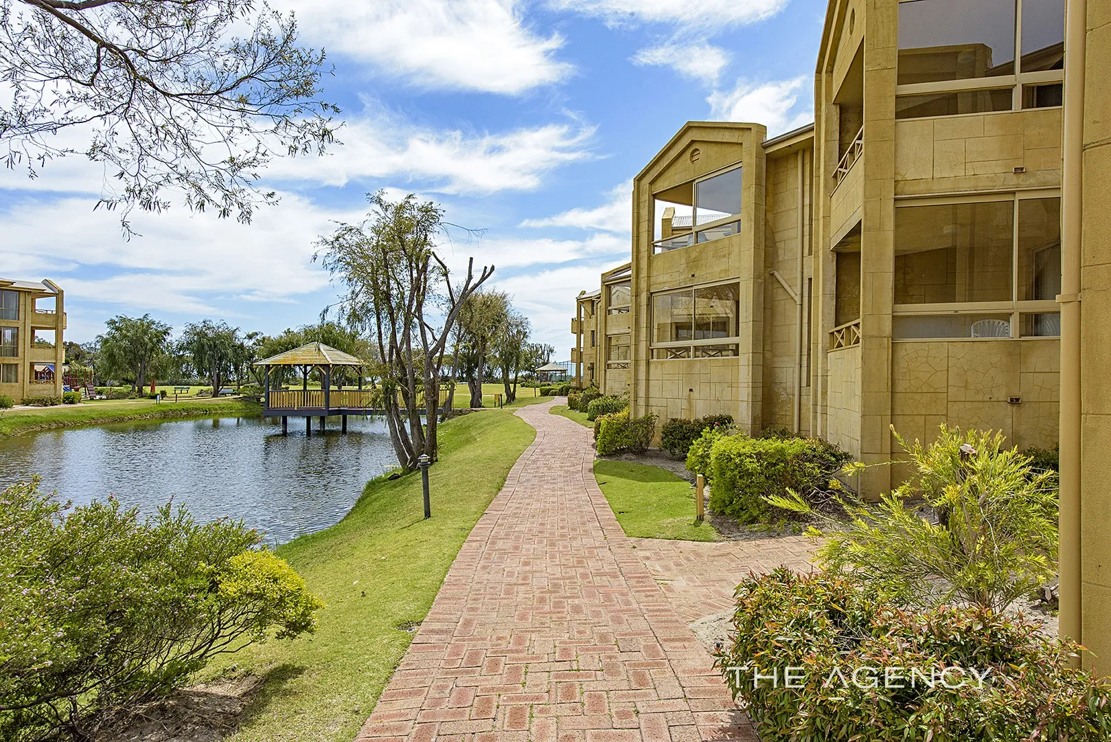 Beachside Comfort: Fully Furnished Apartment at Abbey Beach Resort