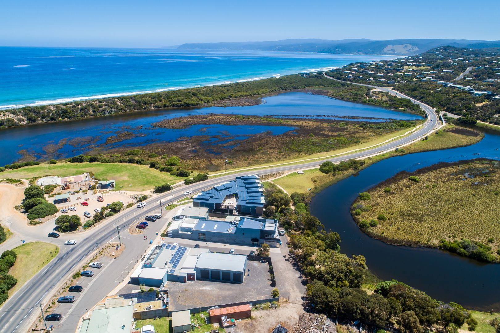 2/83 Great Ocean Road, Aireys Inlet VIC 3231, Image 2