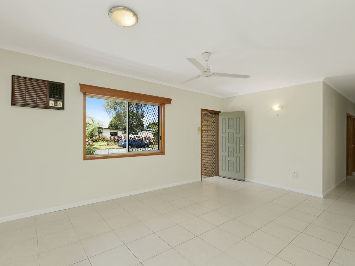 2 Dann St, Mooroobool QLD 4870, Image 2