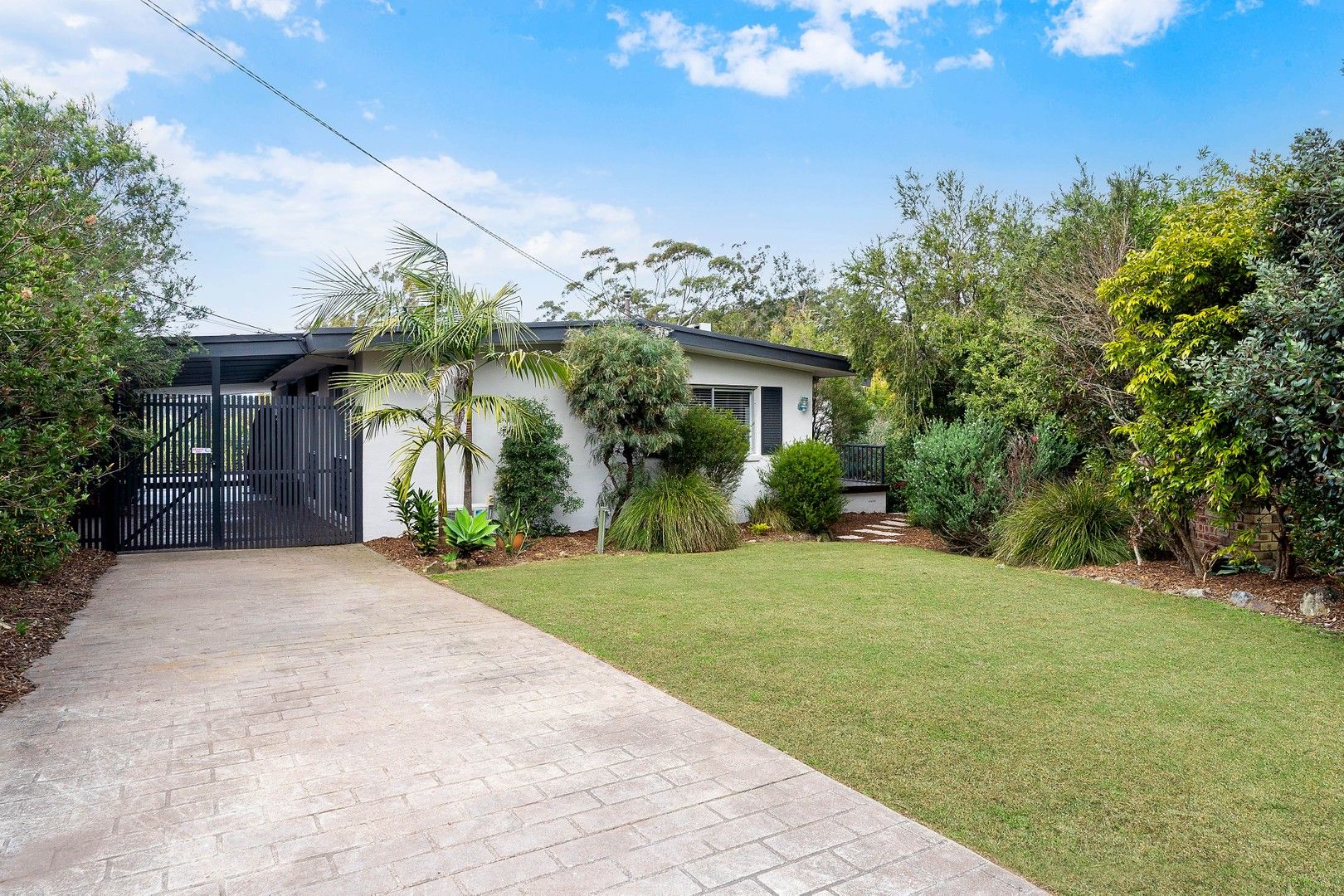 7 Magee Place, Killarney Heights NSW 2087 Domain