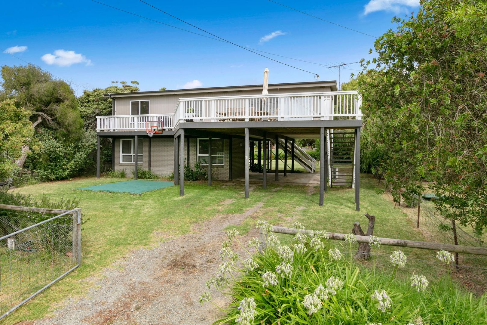 7 Coastal Court, Flinders VIC 3929, Image 2