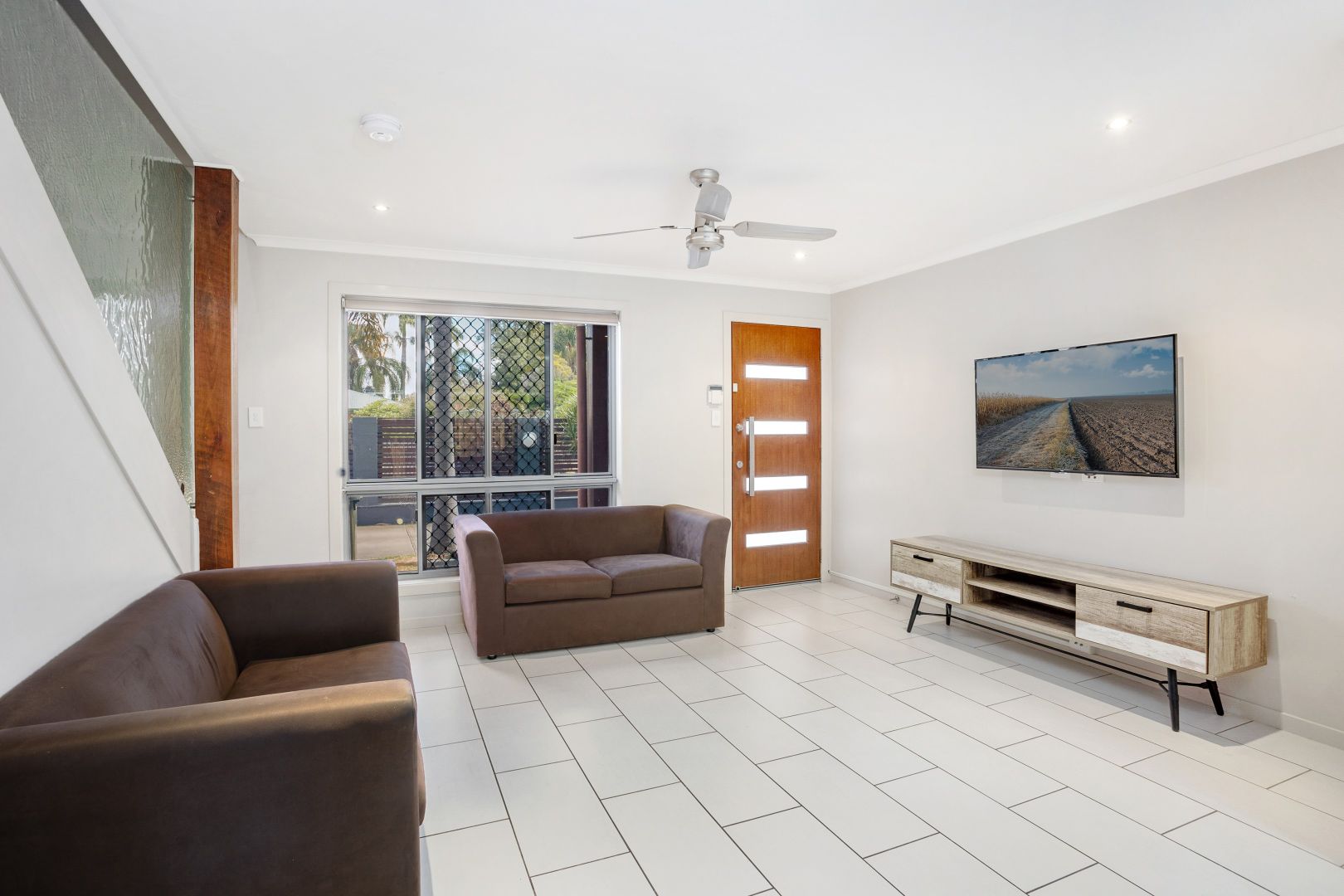 2/75 Edington Street, Berserker QLD 4701, Image 2