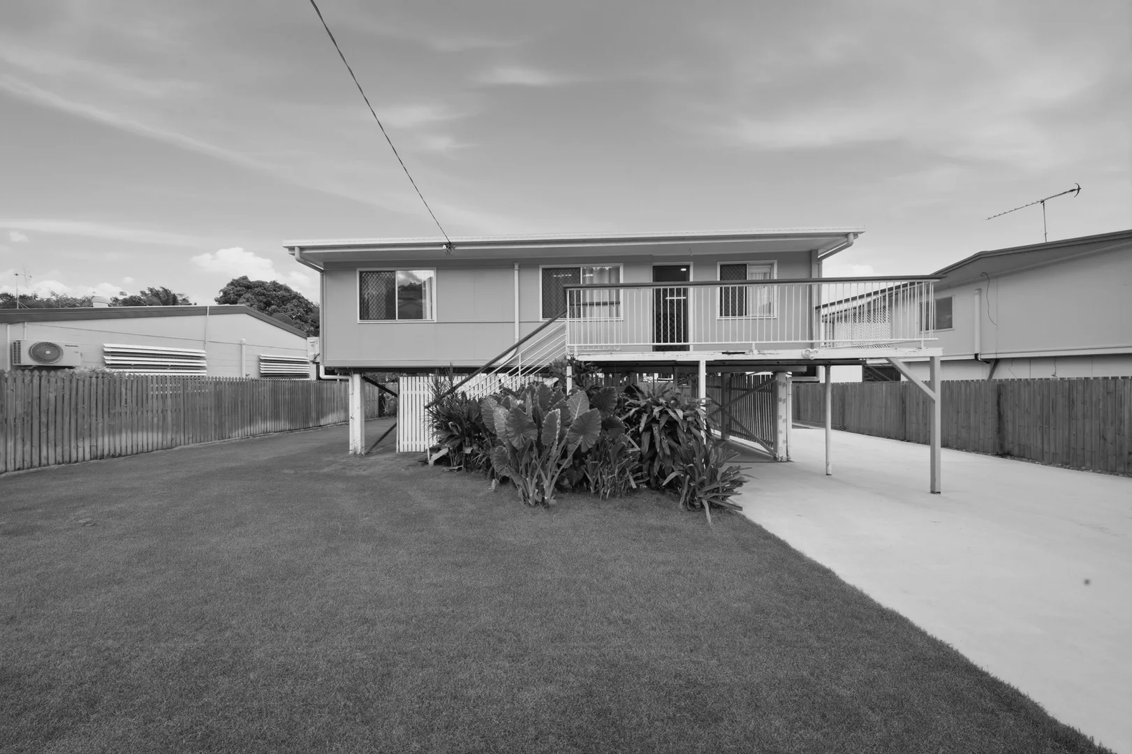 16 Rundle Street, Mount Louisa QLD 4814