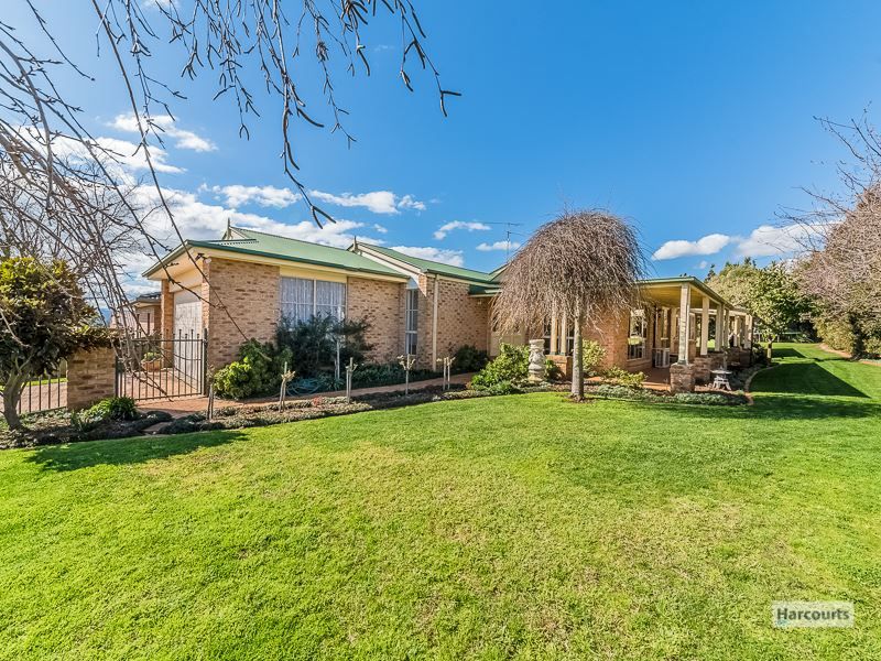 6 Callistemon Crescent, Drouin VIC 3818, Image 0