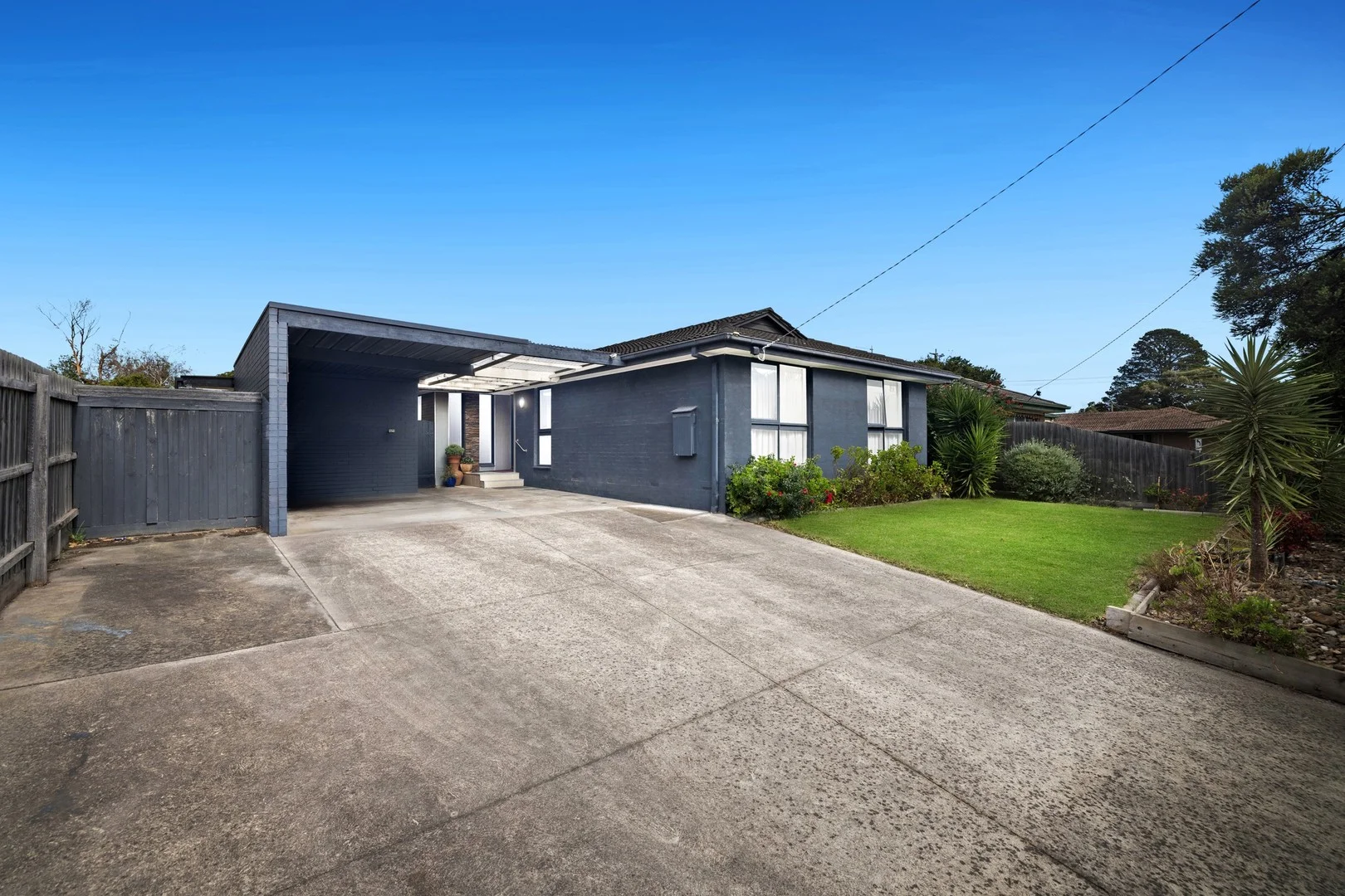 90 Sladen Street, Cranbourne VIC 3977