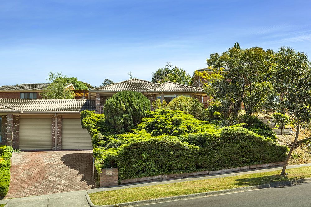 17B Larnoo Drive, DONCASTER EAST VIC 3109, Image 2