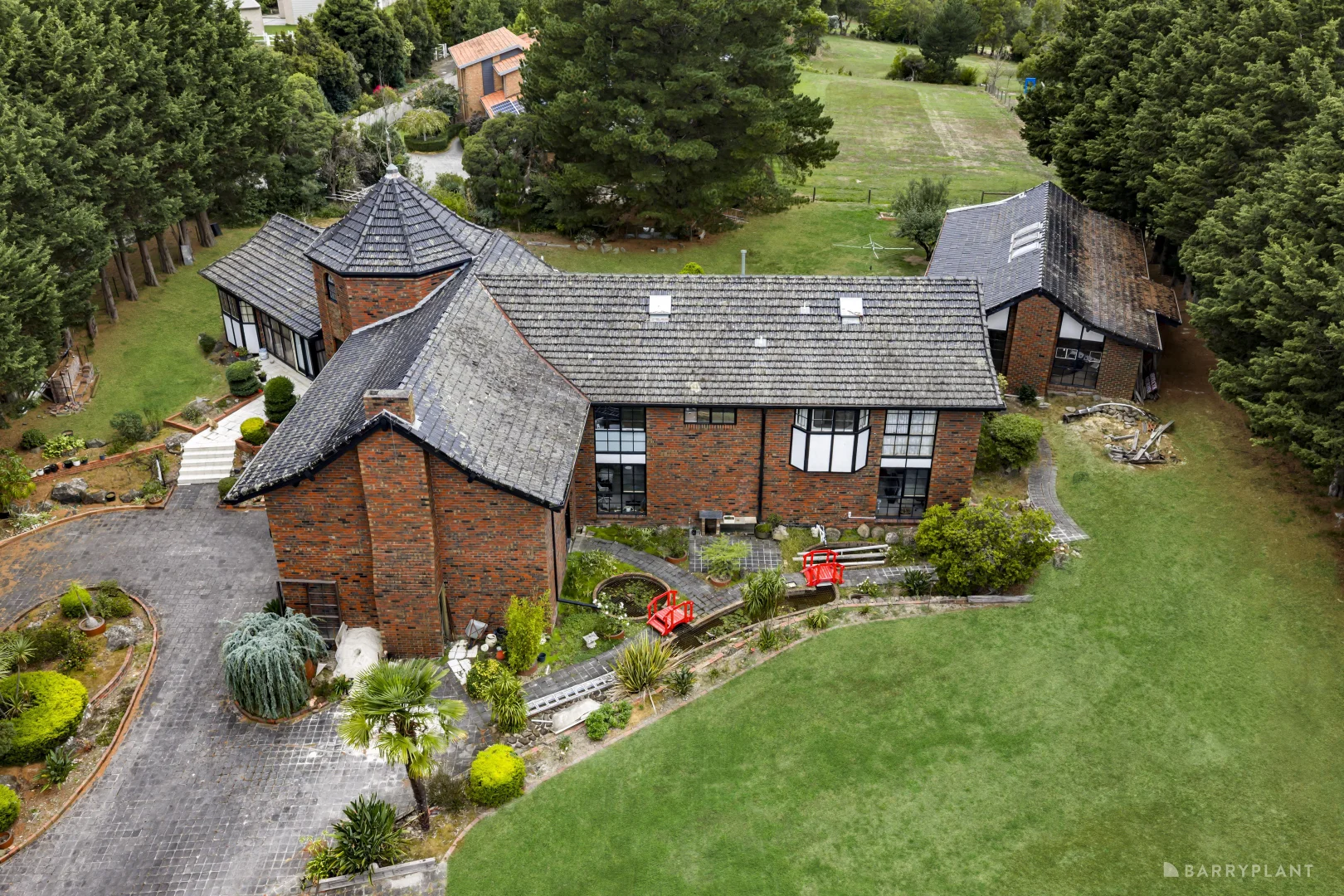 Additional image 11 of 64 Knees Road, Park Orchards VIC 3114