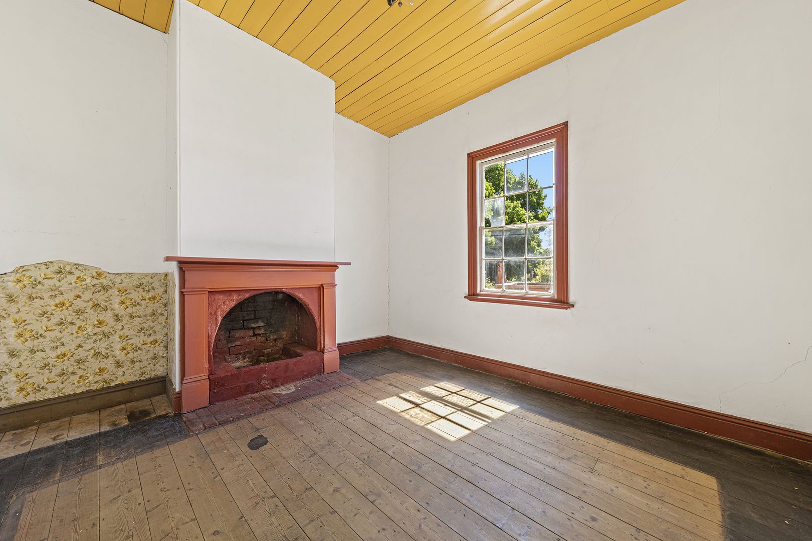 10 Pohlman Street, Kyneton VIC 3444, Image 2