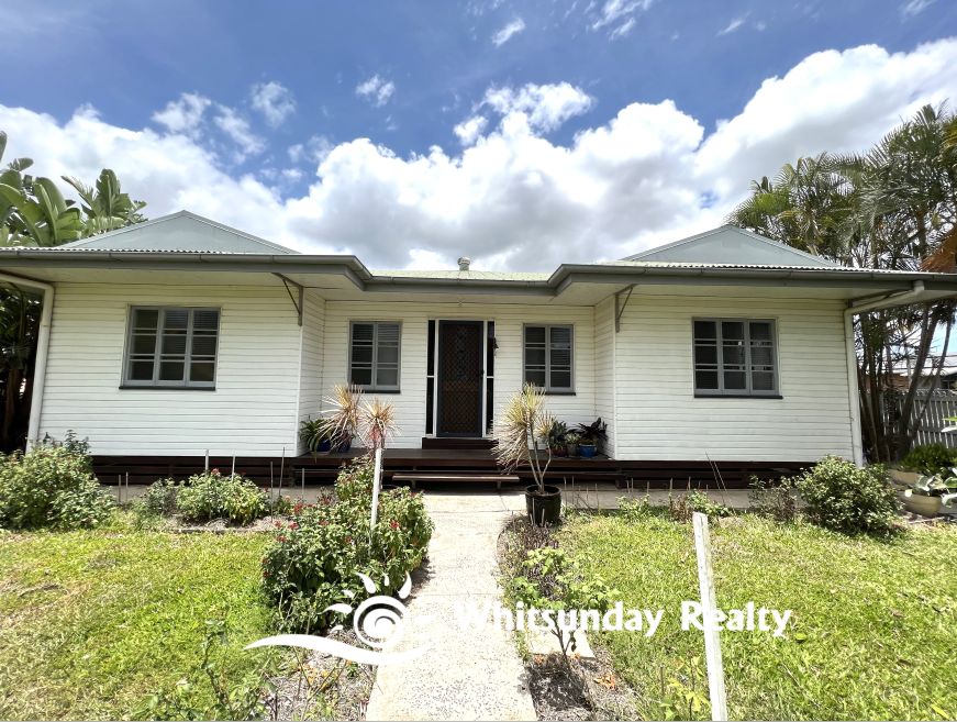 4 bedrooms House in 50 Anzac Road PROSERPINE QLD, 4800