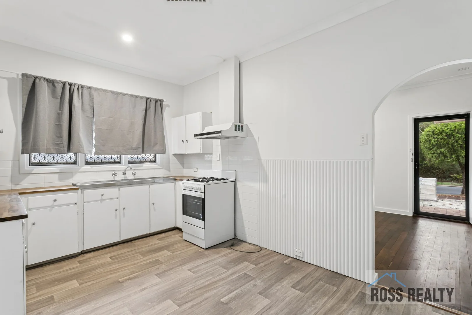 Additional image 4 of 12 Brathwaite Road, Lockridge WA 6054