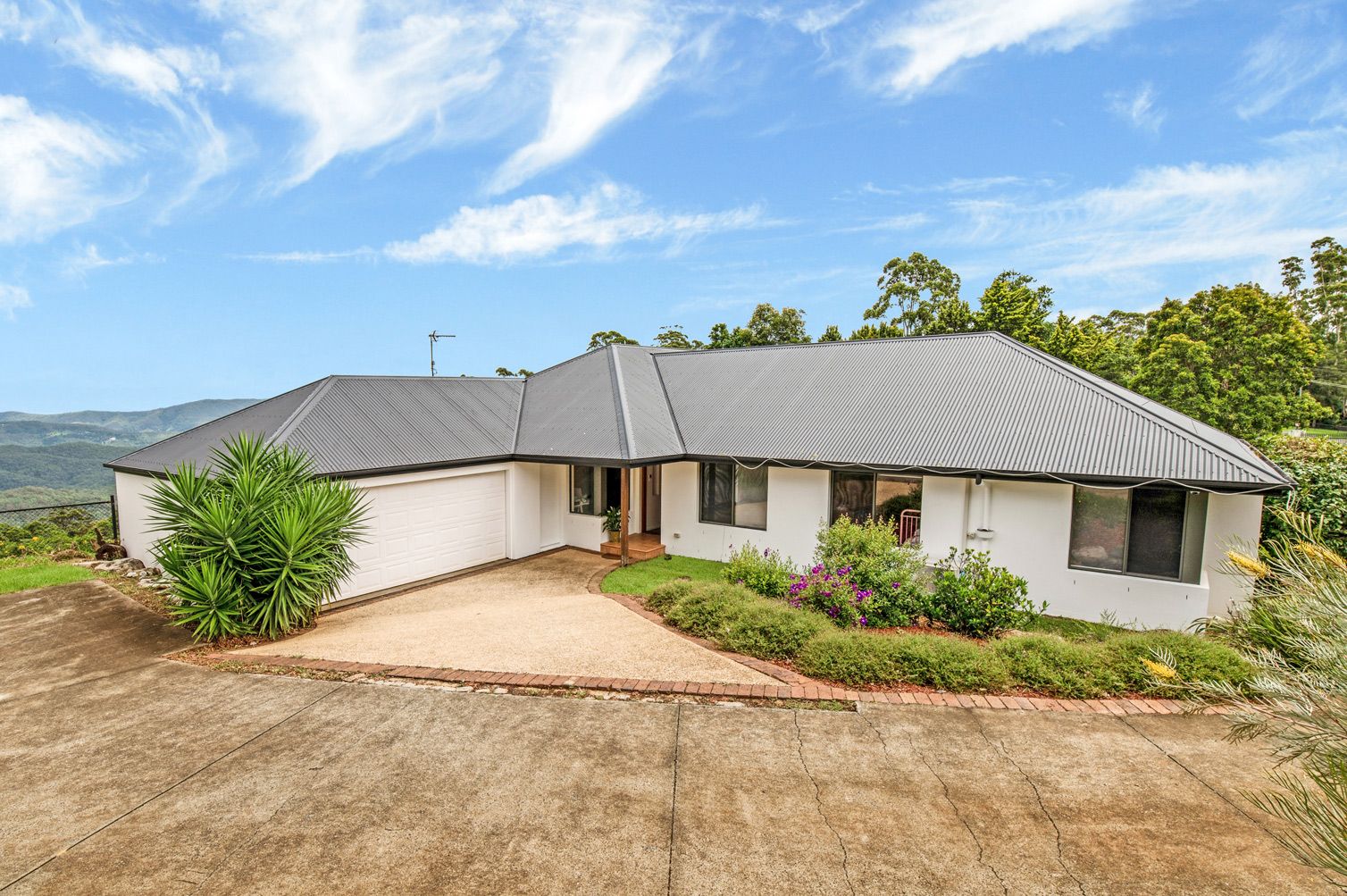12 Outlook Avenue, Lower Beechmont QLD 4211, Image 2