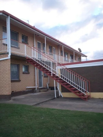 Additional image 4 of 4/2 Railway Street, West Gladstone QLD 4680