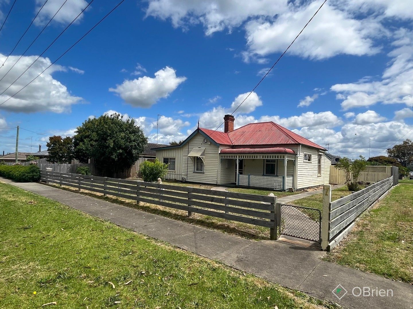 3 bedrooms House in 7 Alvin Court BAIRNSDALE VIC, 3875