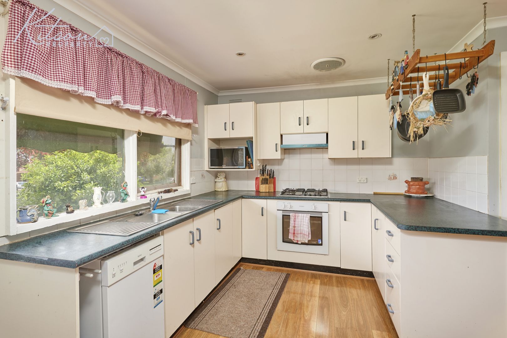 24 Simpson Avenue, Forest Hill NSW 2651, Image 1