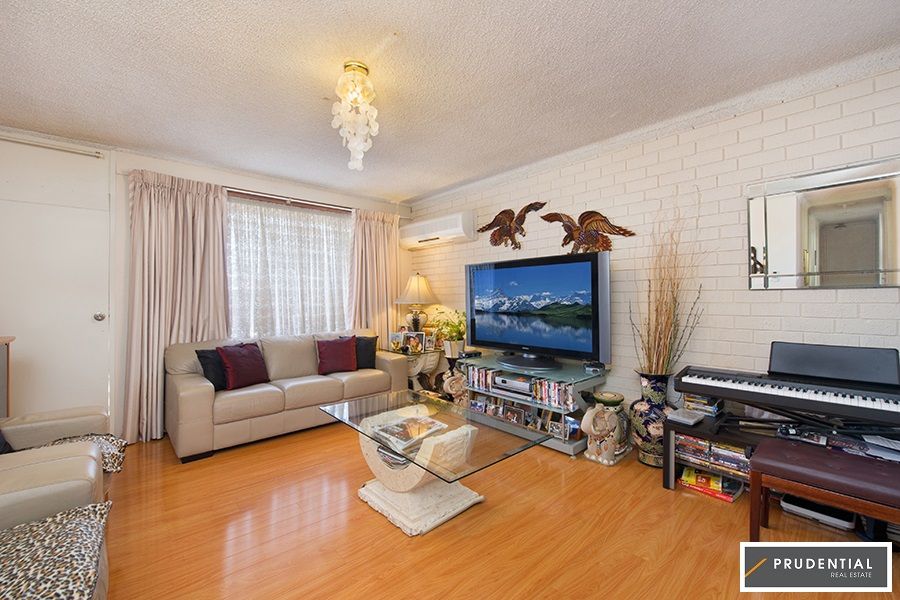 2/1-9 Trafalgar Street, GLENFIELD NSW 2167, Image 0