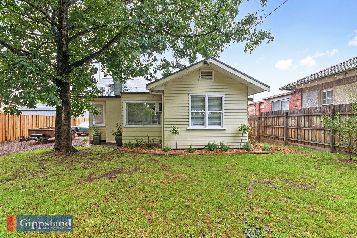 4 Pearson Street, Maffra VIC 3860 House For Rent Domain