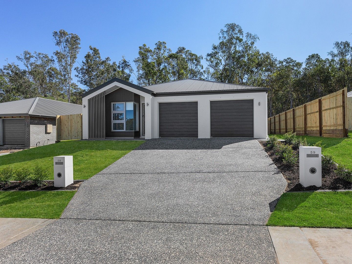 1 bedrooms Duplex in 2/59 Arburry Crescent BRASSALL QLD, 4305