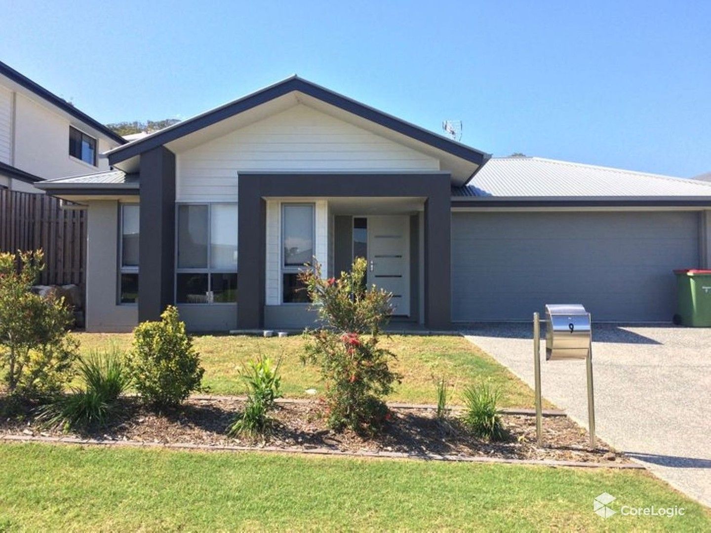 4 bedrooms House in 9 Hillstone Crescent MAUDSLAND QLD, 4210
