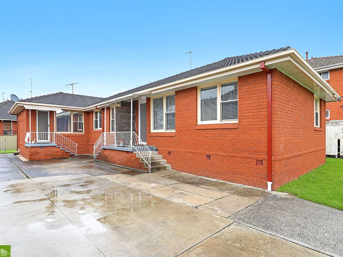 2 bedrooms Apartment / Unit / Flat in 2/4 Grafton Street FIGTREE NSW, 2525