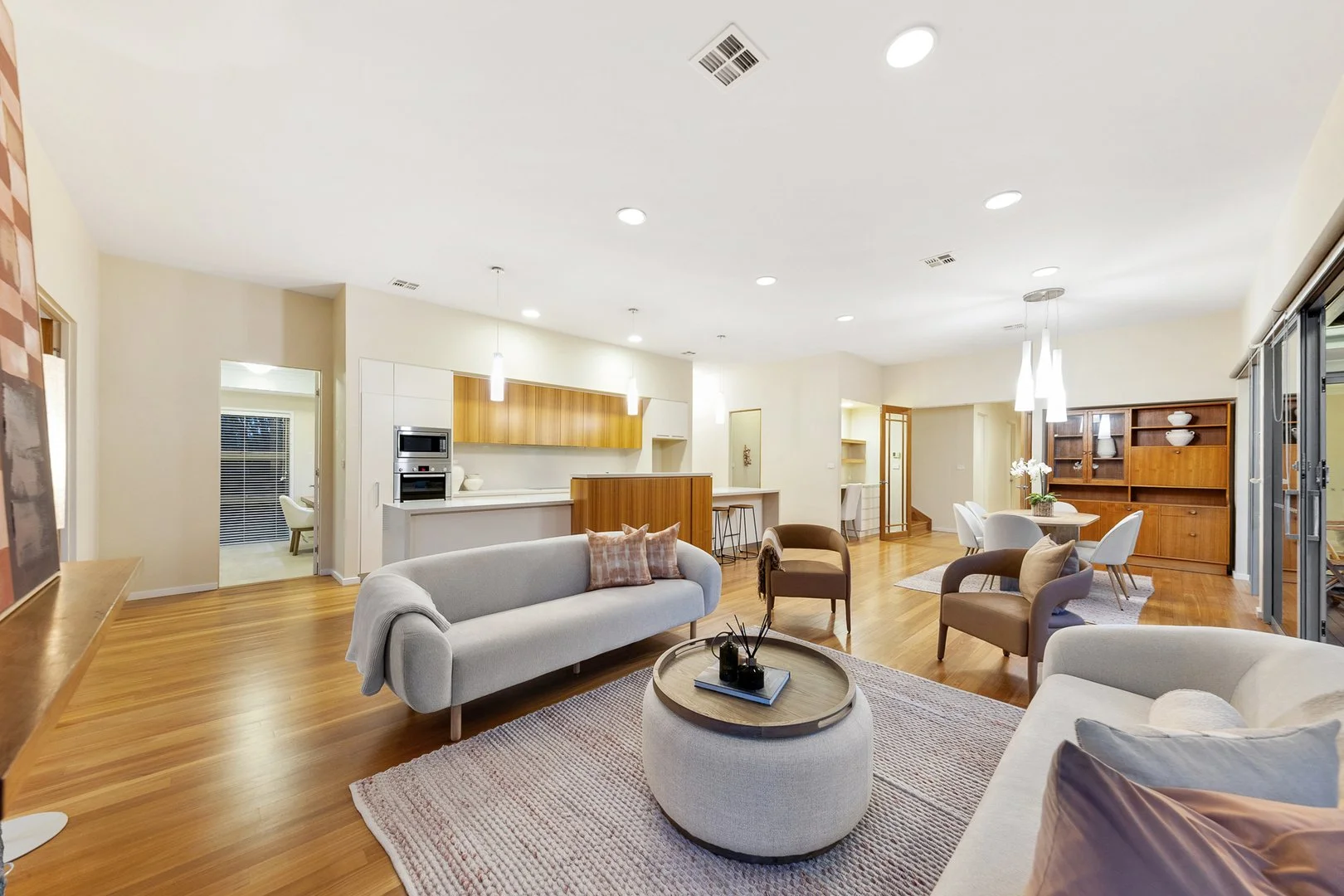 Additional image 50 of 10 Glossop Crescent, Campbell ACT 2612