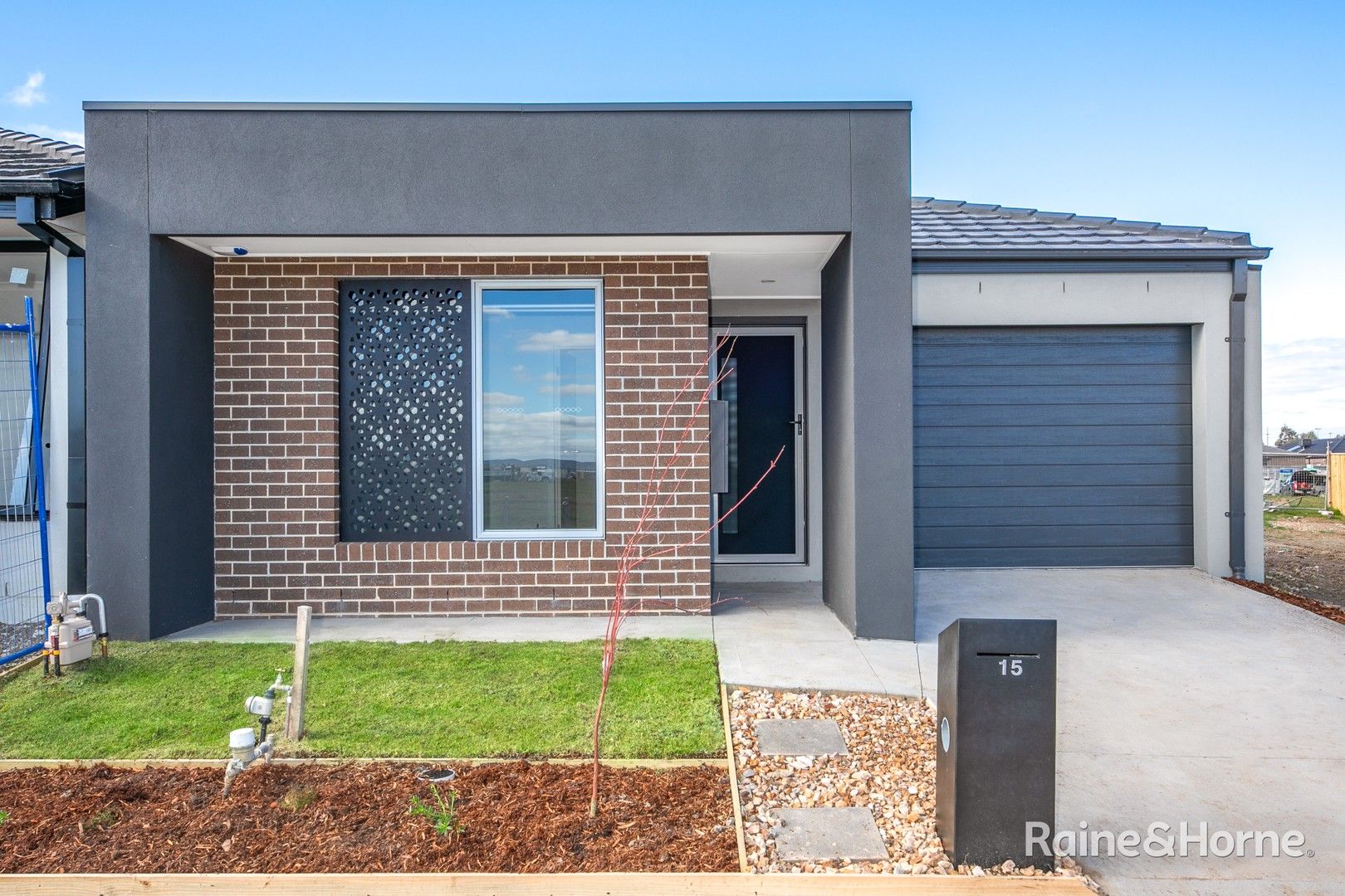 4 bedrooms House in 15 Violetta Boulevard DIGGERS REST VIC, 3427