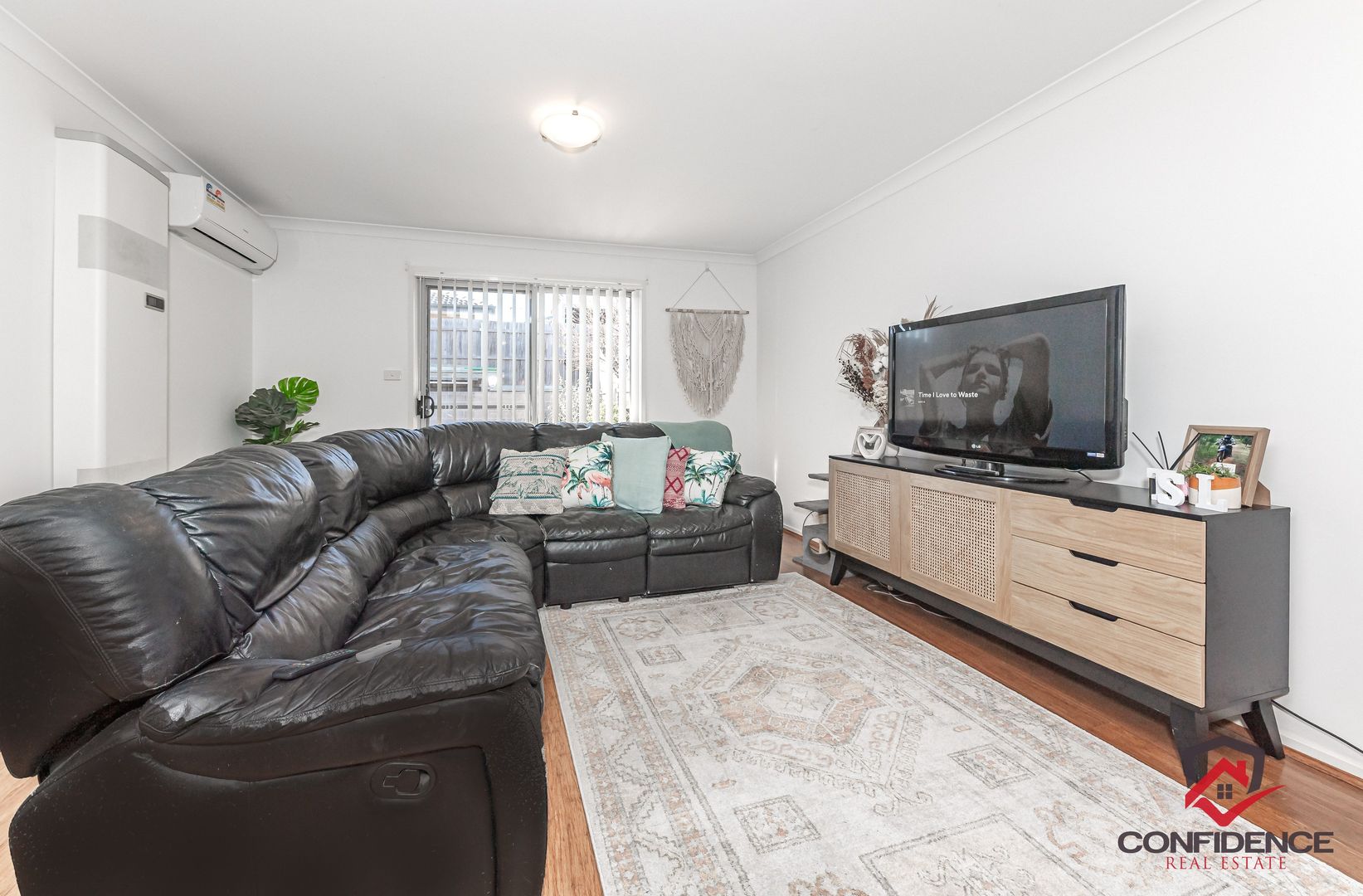 52 Refshauge Crescent, Macgregor ACT 2615, Image 1