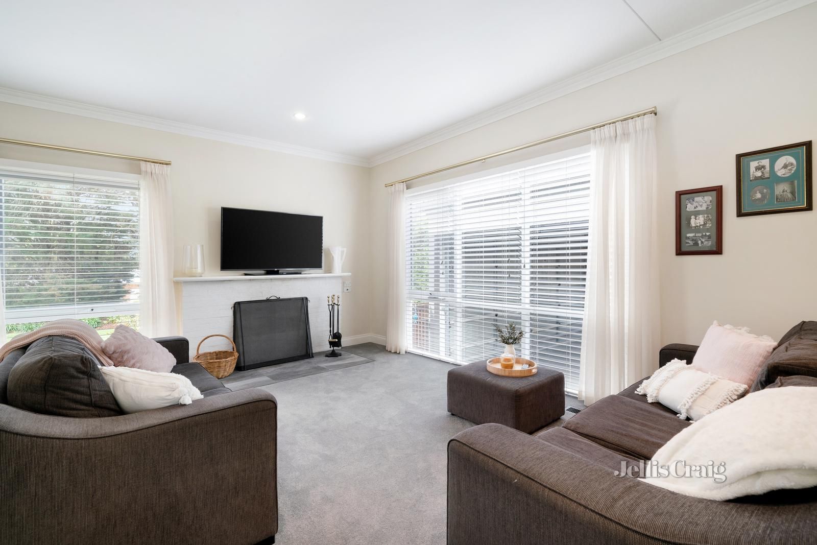 32-34 Arundel Road, Park Orchards VIC 3114, Image 2